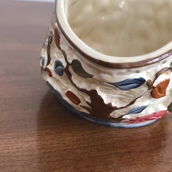 Indian Tree. H J Wood Floral Basket - Picture 7 of 7